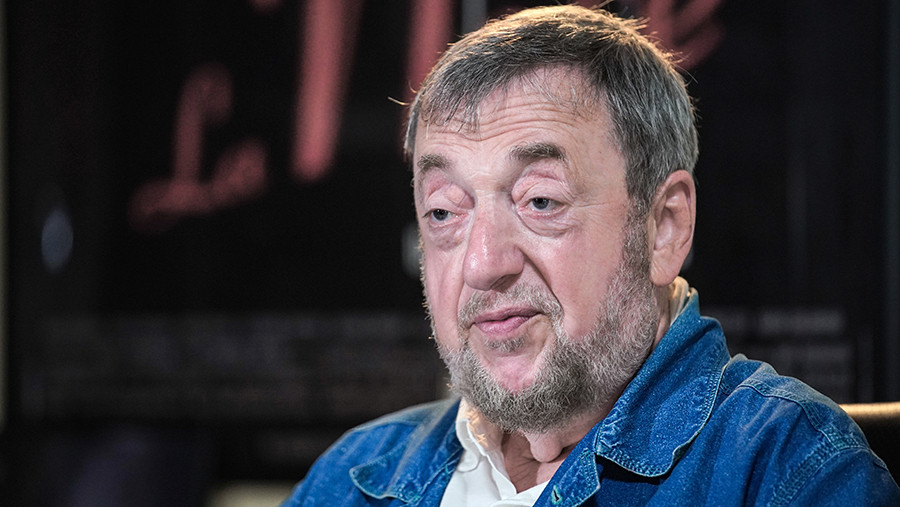 Лунгин назвал причины успеха «Чебурашки» и «Колобка» Лунгин назвал причины успеха «Чебурашки» и «Колобка»
