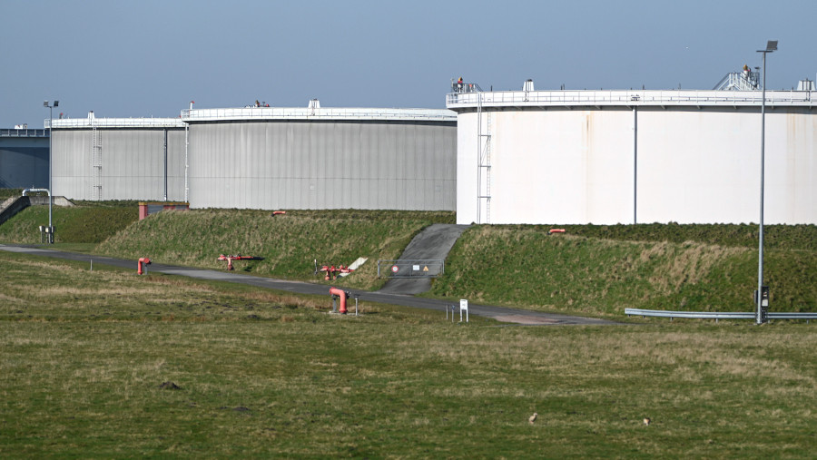 AFP сообщило о предложении шести стран ЕС ввести налог для нефтяных компаний