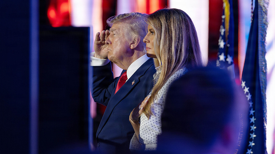 Daily Mail сообщила о тревоге Мелании Трамп из-за угрозы покушения на мужа