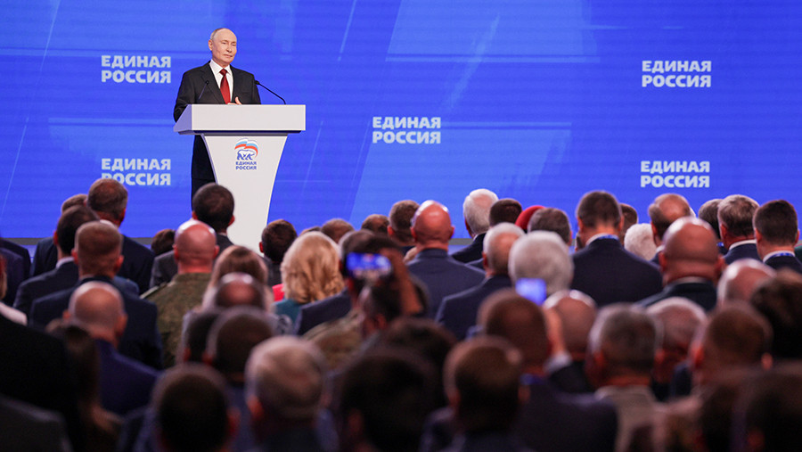 Минобороны опубликовало картинку после слов Путина об украинском ящике Пандоры Минобороны опубликовало картинку после слов Путина об украинском ящике Пандоры