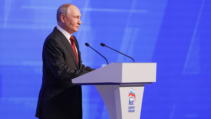 Путин назвал естественной свою поддержку &laquo;Единой России&raquo;