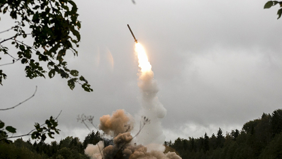 Армия России поразила еще два судна с военными грузами в районе Одессы