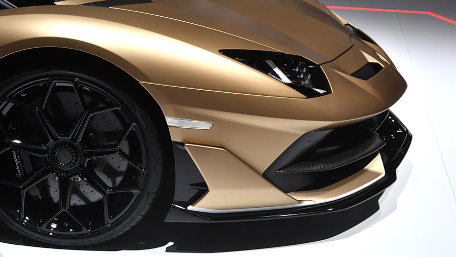 Продажи новых люксовых авто в РФ показали рост седьмой месяц подряд