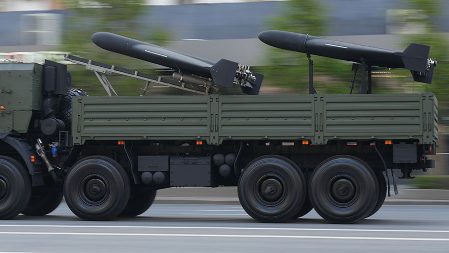 ВС РФ уничтожили склады боеприпасов и дронов ВСУ в Харьковской области и ДНР ВС РФ уничтожили склады боеприпасов и дронов ВСУ в Харьковской области и ДНР
